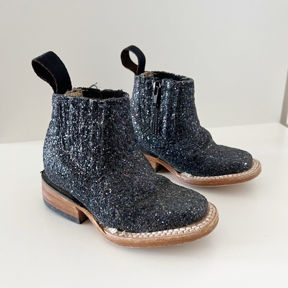 Bella Breez Boutique Sparkly Girls Ankle Boots - Picture 1 of 8